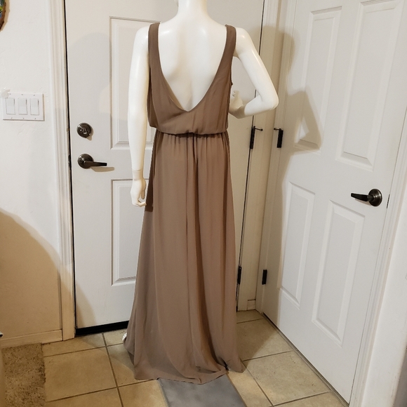 Show Me Your MuMu Chic Tan Maxi Dress with Flowing Design & Sophisticated Style - Picture 7 of 10